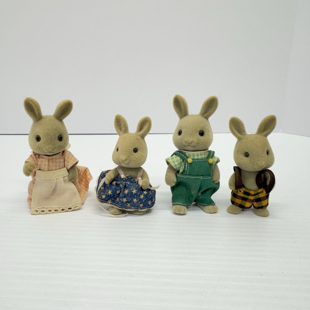 Calico critters/sylvanian families Vintage Babblebrook Bunny Family Of 4